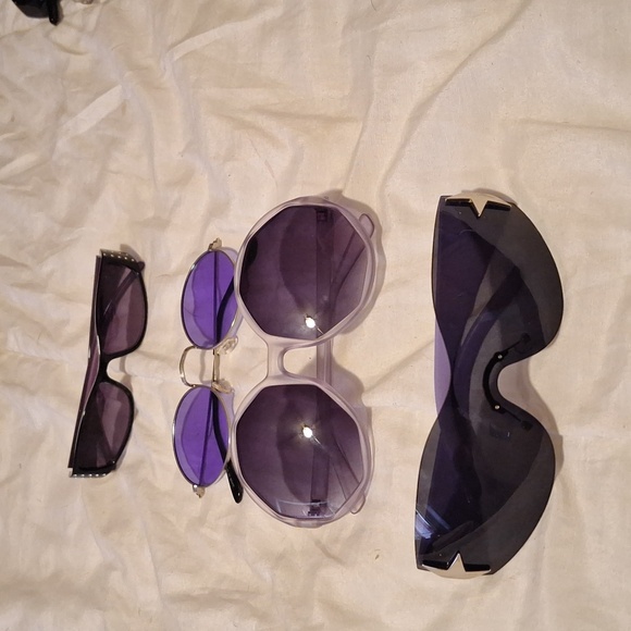 4 pack of various purple sunglasses - Picture 3 of 7